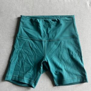 lululemon Wunder Train High Rise Short 6”